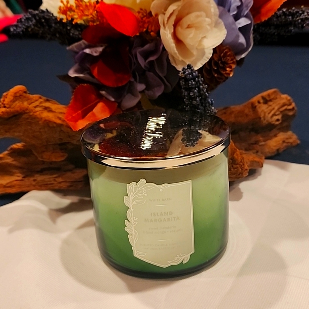 NWT Bath and Body Works Island Margarita three wick candle